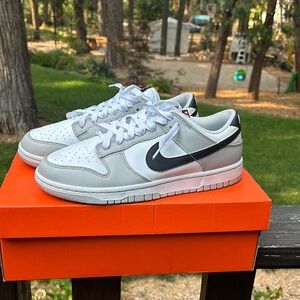 Nike Dunk Low SE ‘Lottery Pack - Grey Fog’